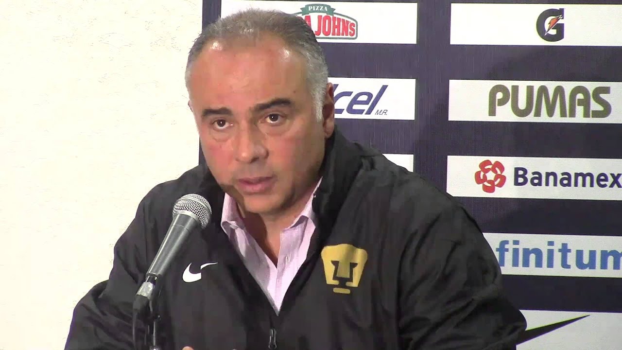 Presentaci&oacute;n Guillermo V&aacute;zquez y Antonio Sancho con Pumas