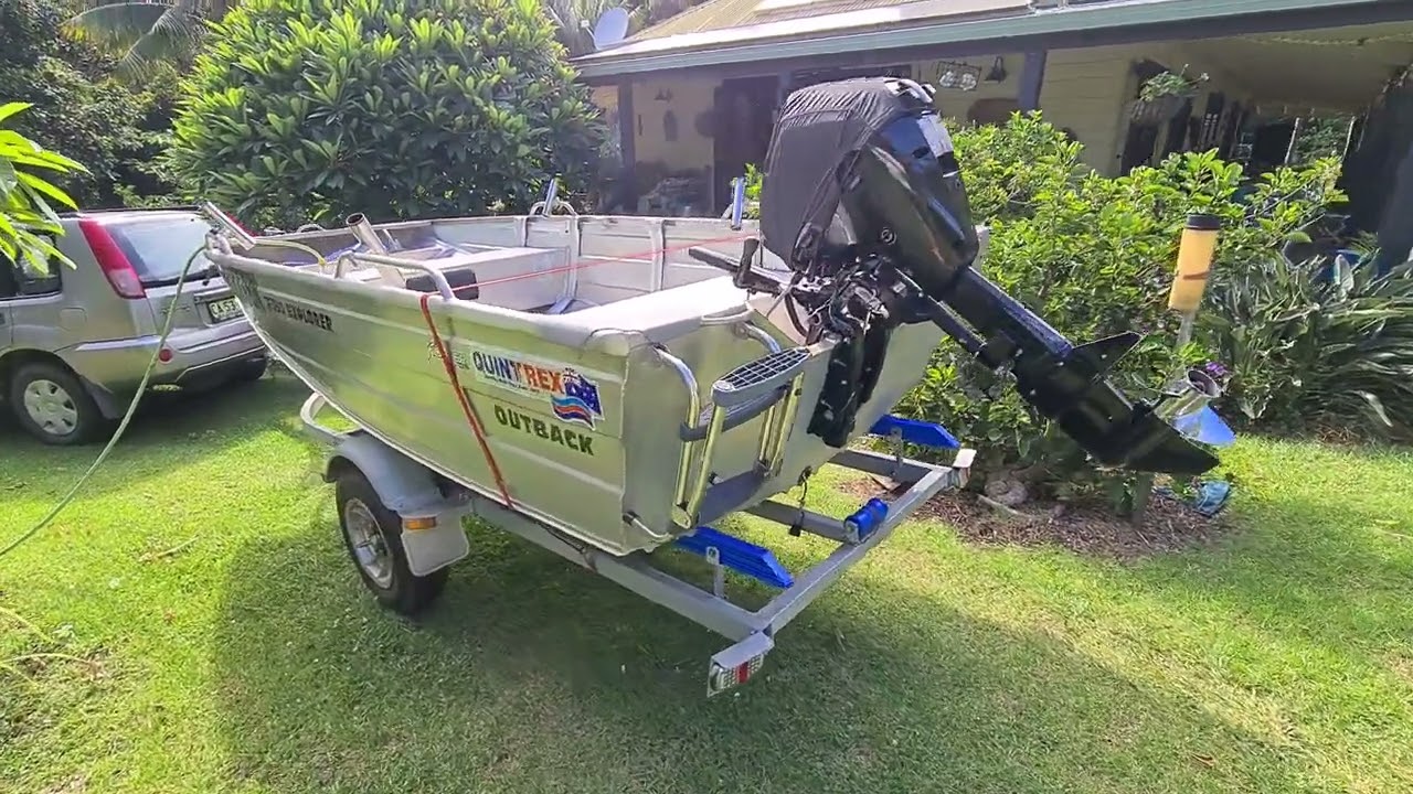 quintrex 390 outback explorer split hull
