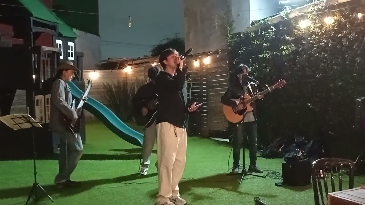 LOS DEDOS NEGROS. POPURRI