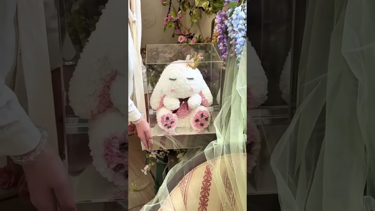 Preserved flower confession rabbit, size 31*26*40#flowers #gift #doll #proposal #birthday #bouquet