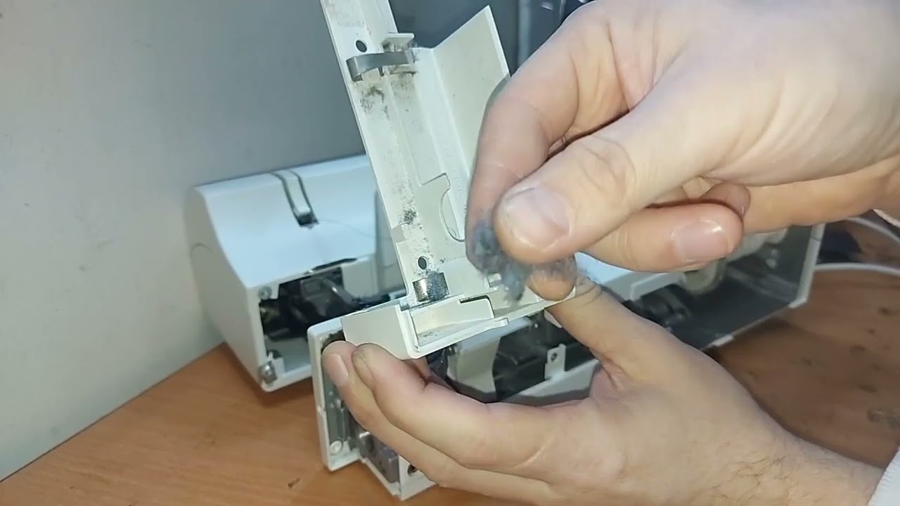 швейная машина Pfaff проручкает, как отрегулировать челночный механизм