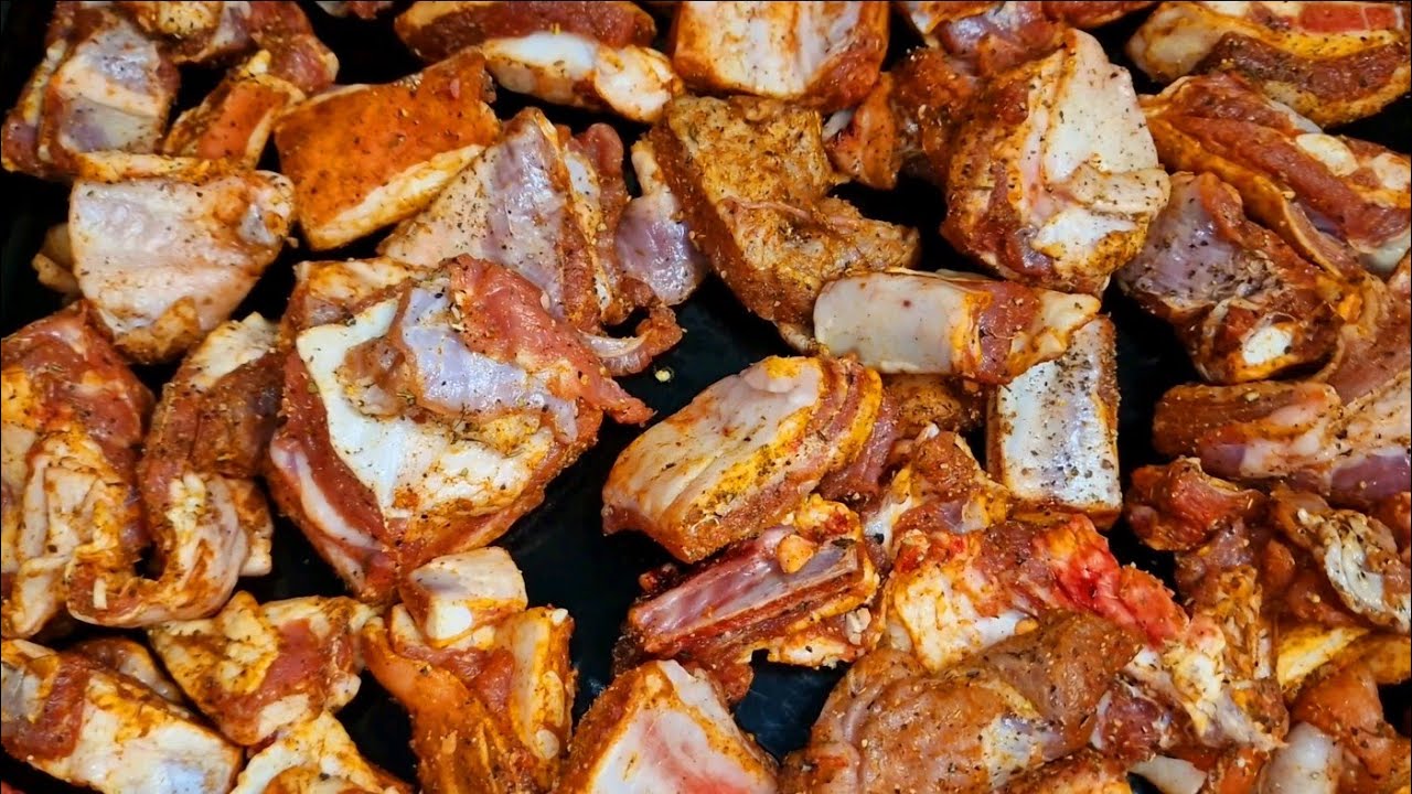 UNE VIANDE DE MOUTON TENDRE ET JUTEUSES. ( CHOUKOUYA DE MOUTON)AU FOUR.