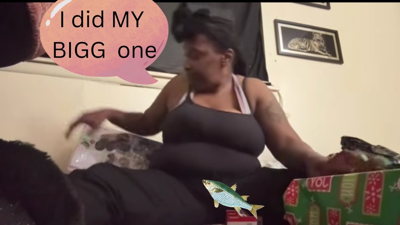 Nika's Life STANK Cooch wrapping gifts, DELAYED @iamniyanicole needs to be in JAIL, FINALLY SHOES