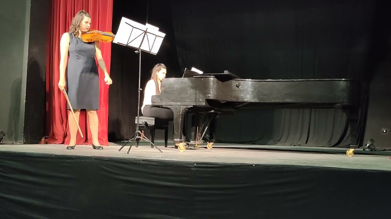 Наташа Петровић виола и Мина Красић клавир, Хофмајстер