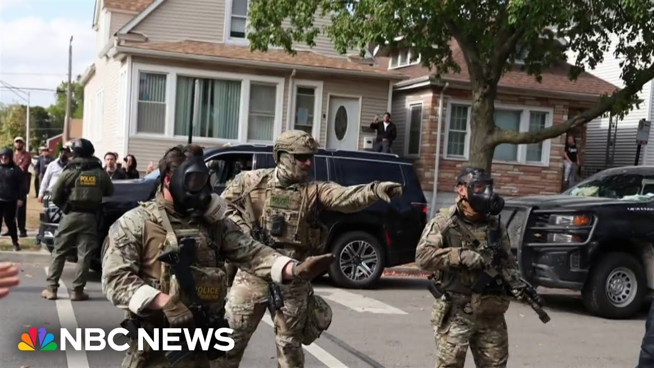 Judge orders release of hundreds of people detained by ICE, CBP in Chicago