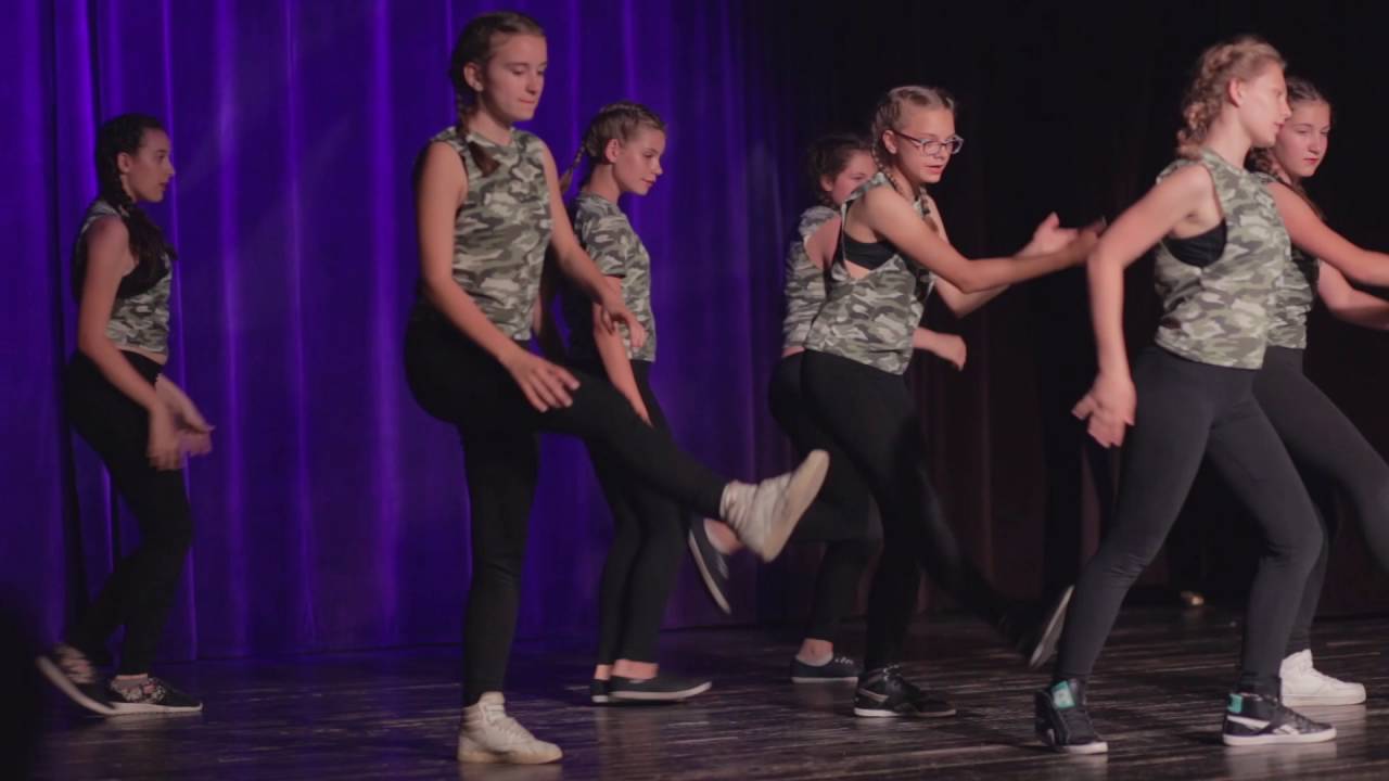 III Gala Szkoły Tańca Movimento - 18. Bad Girls, hip-hop/dancehall