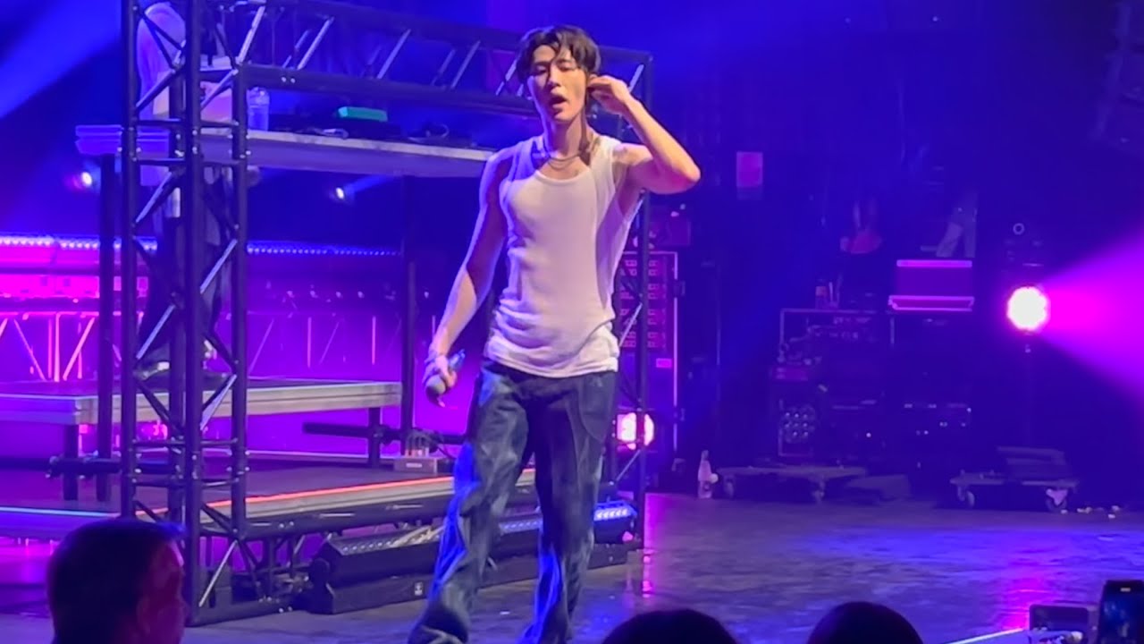 B.I (Hanbin) - All Shook Up (Feat. AGNEZ MO) - Love or Loved Tour Paris VIP 230923 [4K60 HDR]