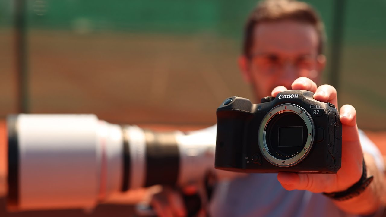 Canon EOS R7