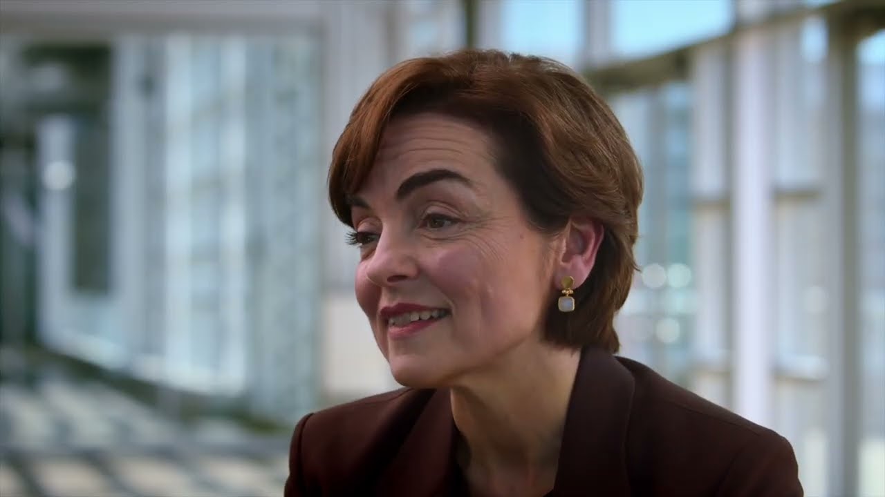 Pour une premi&egrave;re ministre ouverte aux &eacute;changes