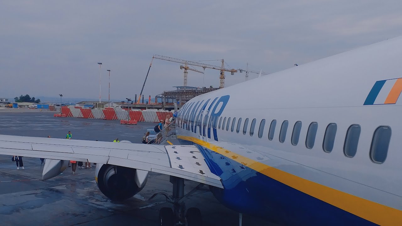 Ryanair Boeing 737 Thessaloniki to Rome Ciampino Trip Report, Takeoff to Landing!