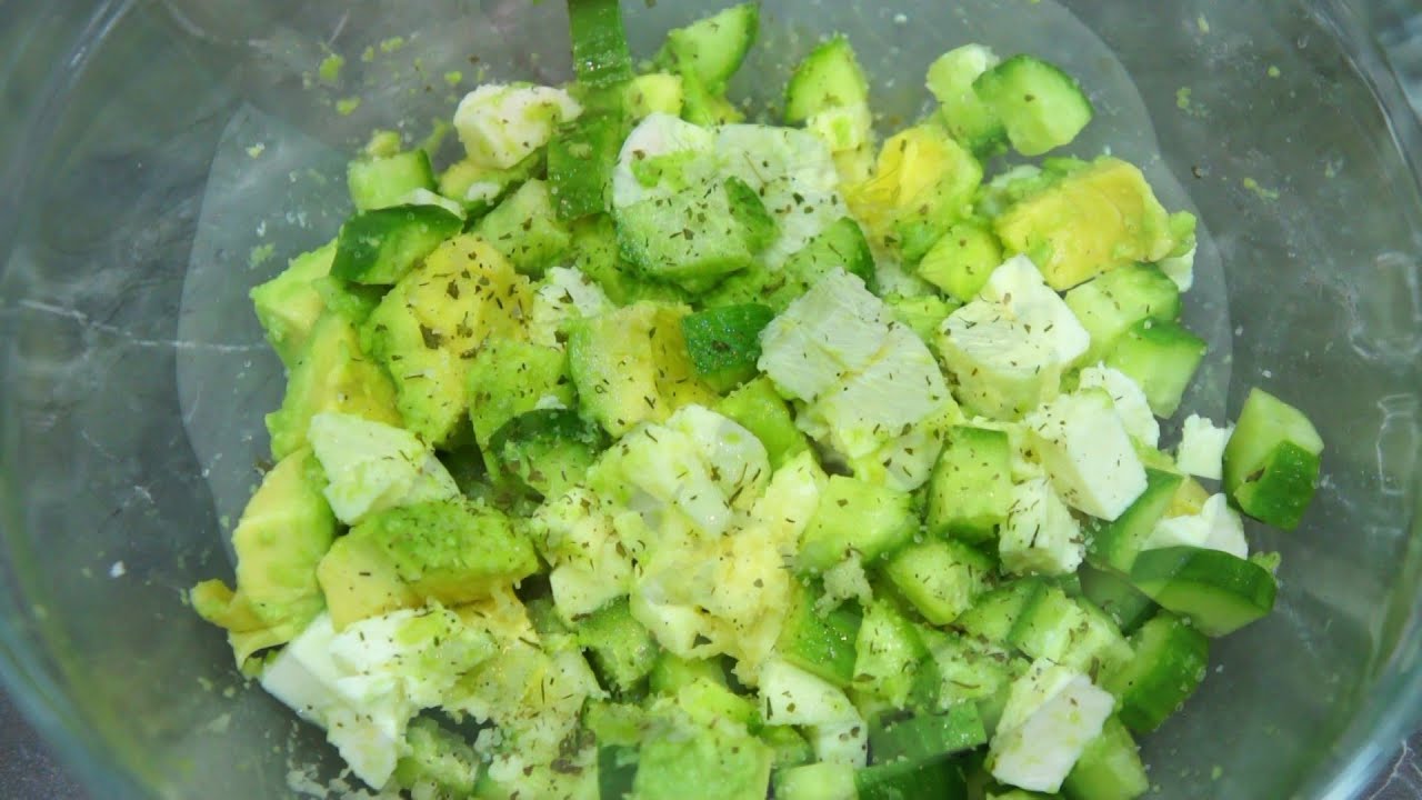 Schnell und lecker Salat mit Avocado....