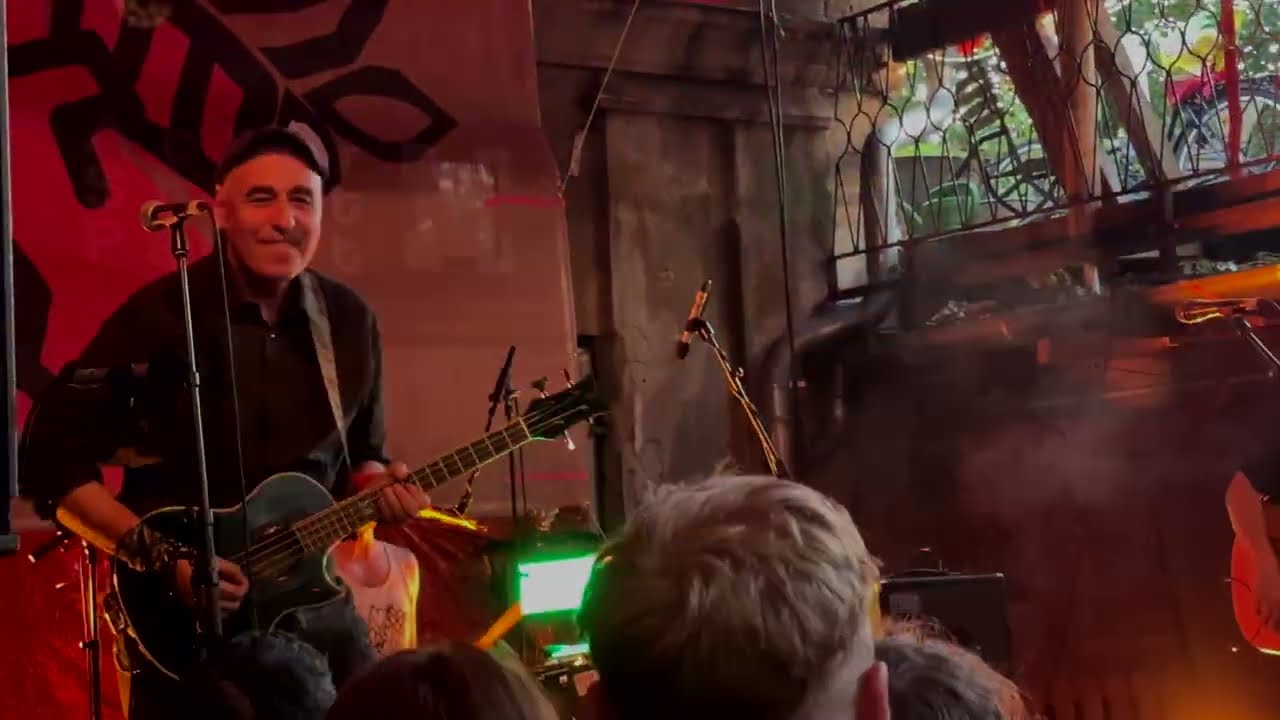 Acht Eimer H&uuml;hnerherzen - Zack Zack Zack (LIVE), 2025-07-05, Schokoladen Hofkonzert, Berlin