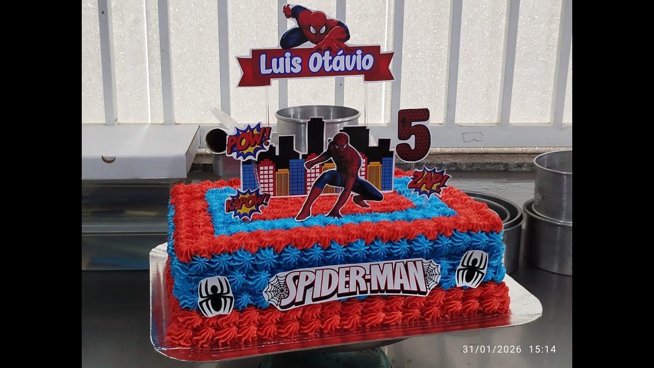 Bolo do tema Homem aranha