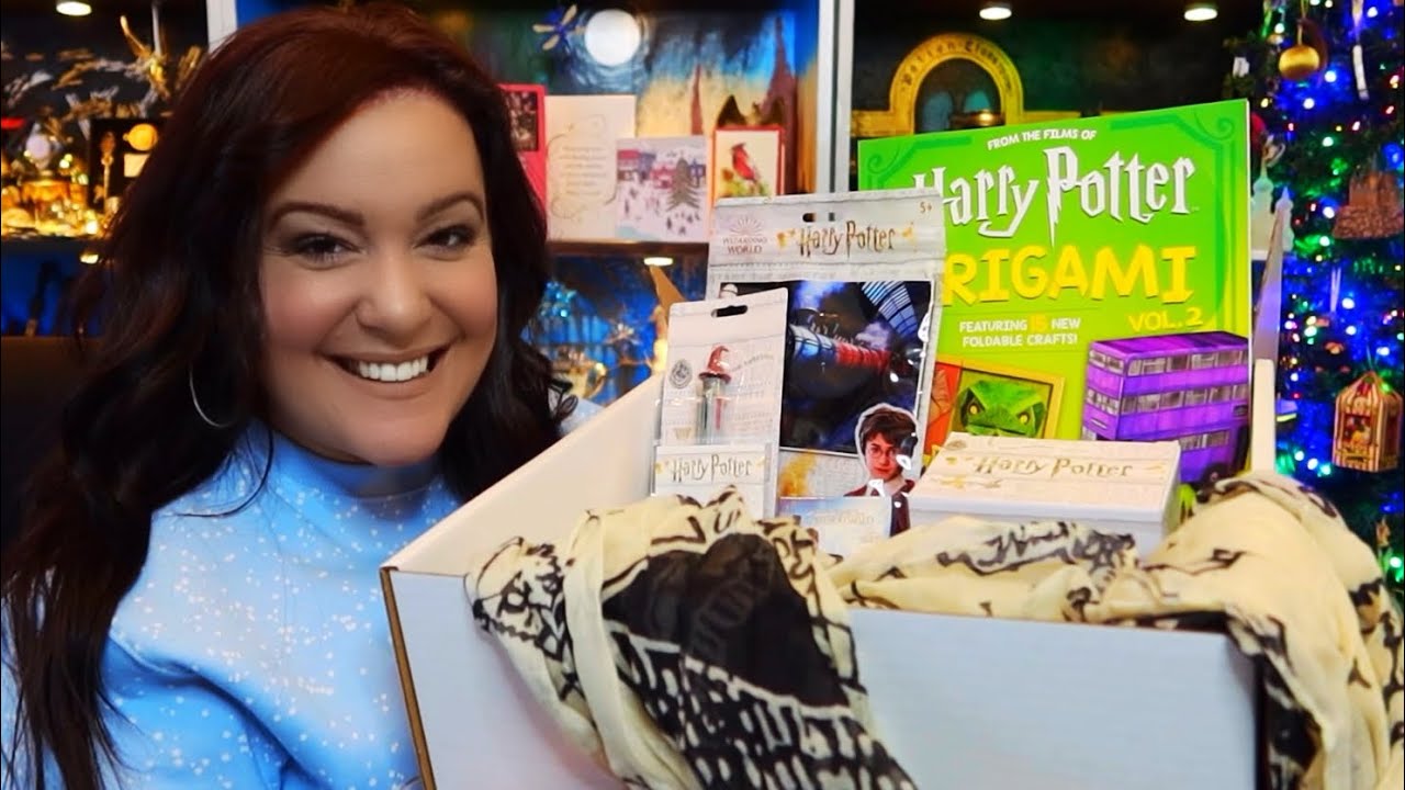 🗃️ FIRST LOOK - Harry Potter, Fantastic Beasts HMV Mystery Box Unboxing | Victoria Maclean