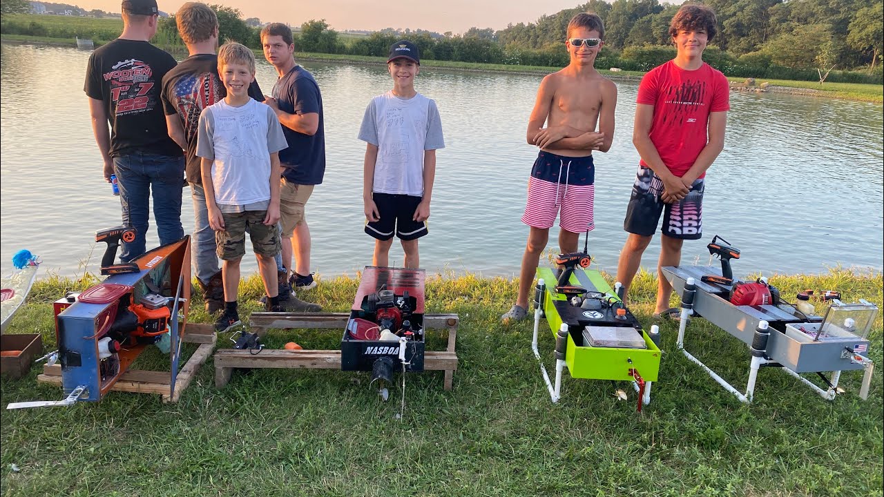 Fun RC boat racing with Weed Eaters! NASBOAT!