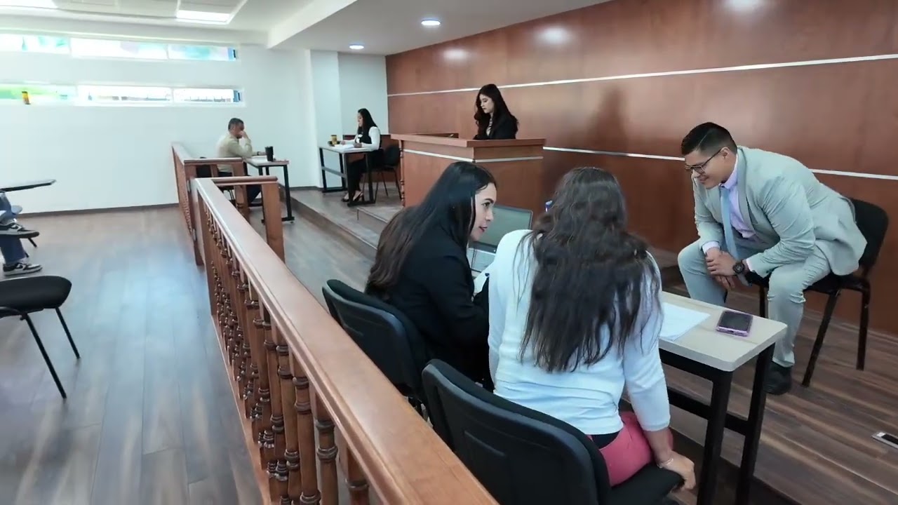 Audiencia de Juicio Universidad de Santa Fe