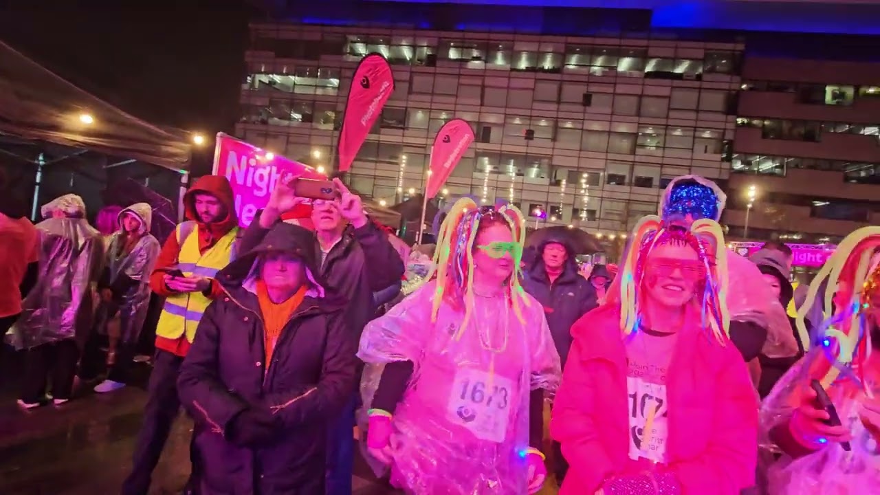 😀VIDEO KILLED THE RADIO STAR. Night of NEON Rock Choir Fundraising for CHRISTIE HOSSPITAL😀