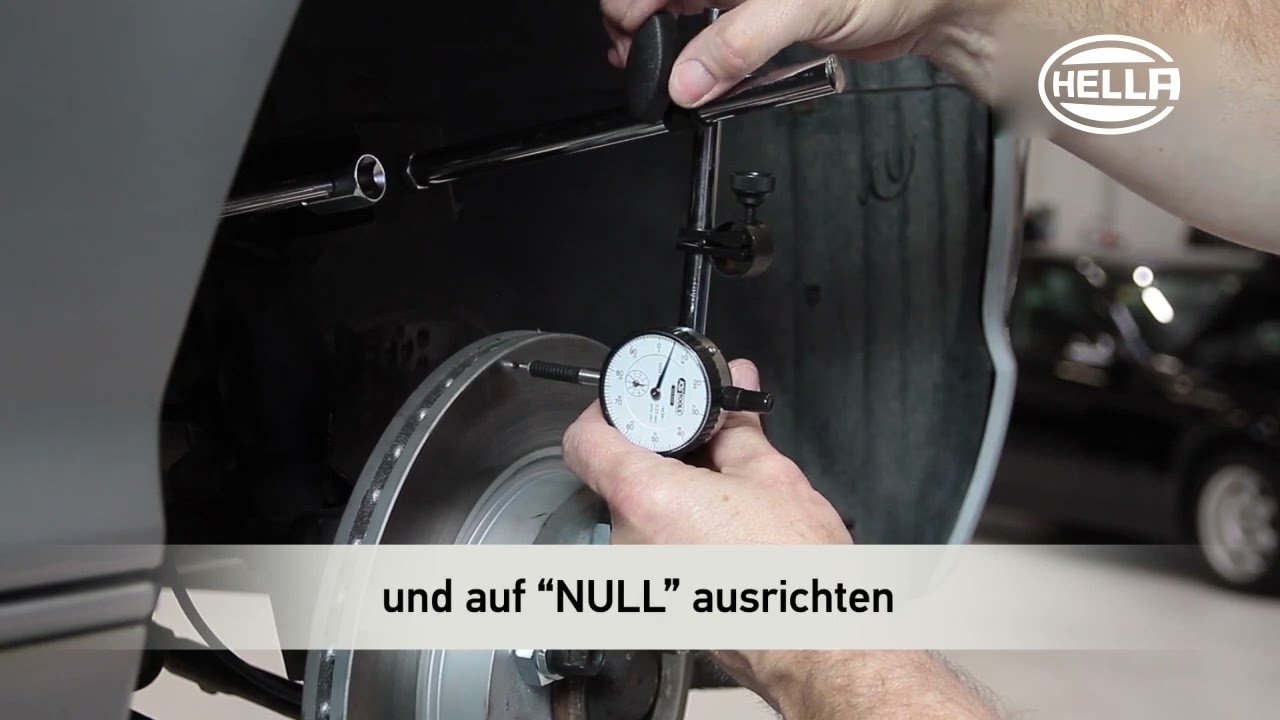 Rundlauf der Bremsscheibe überprüfen