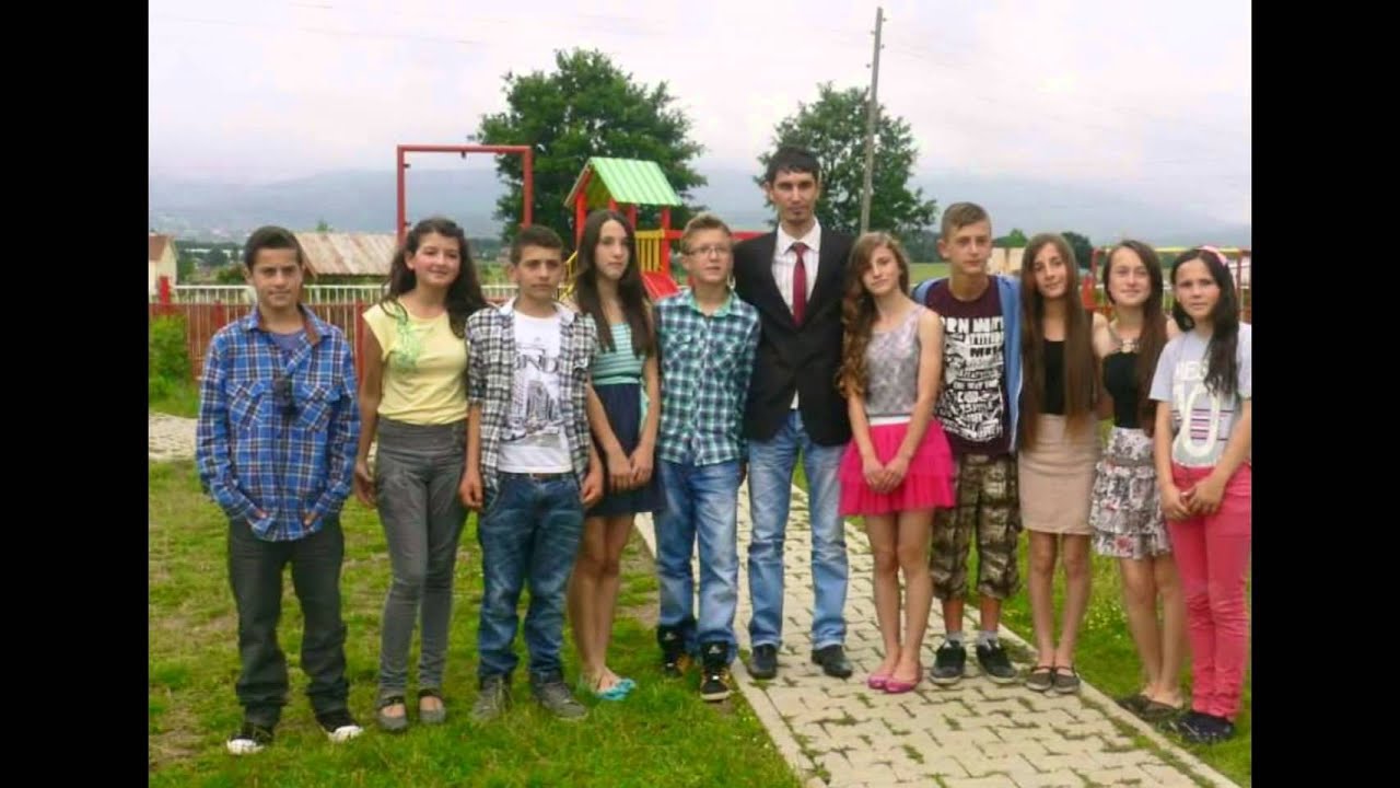 Klasa e 8/2 Qamil ilazi Kaqanik i vjeter
