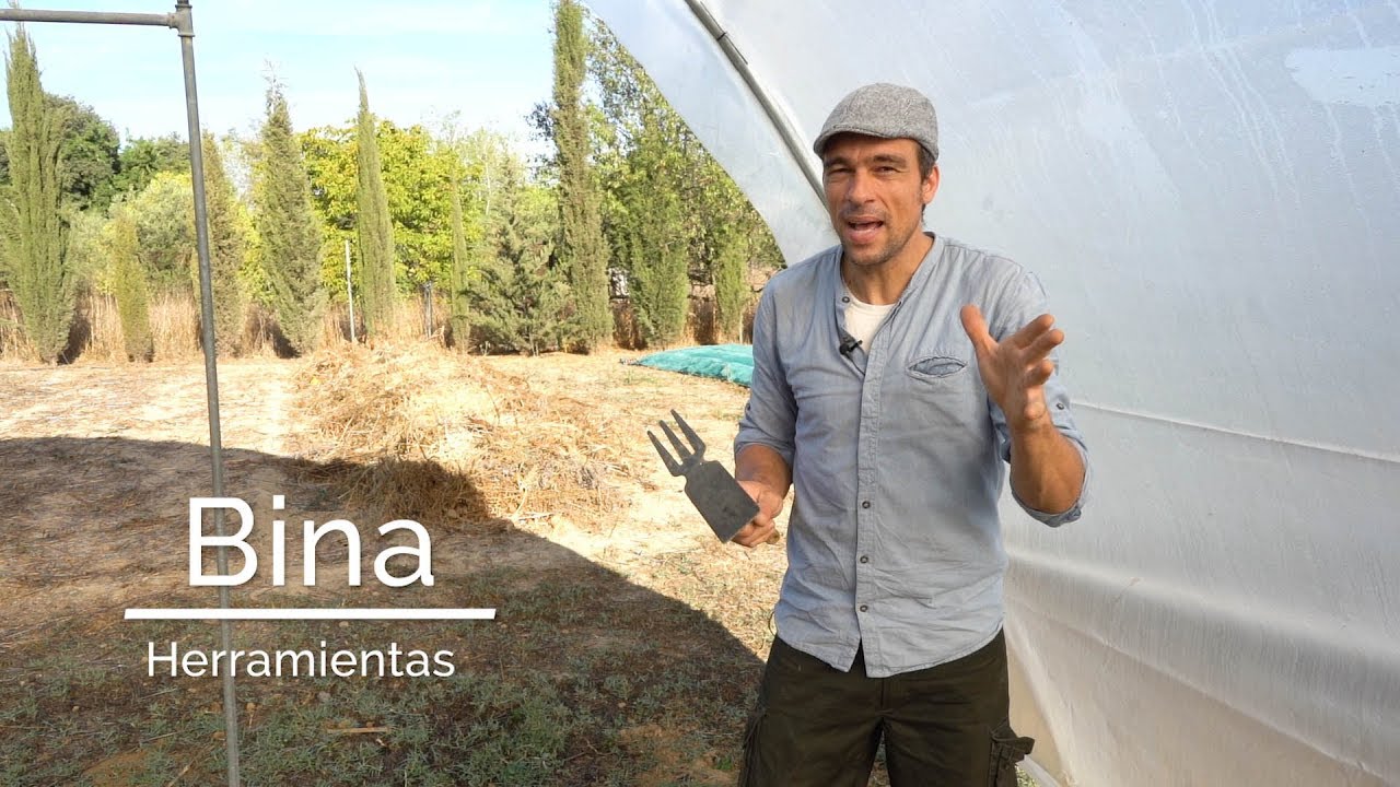 Todas las herramientas para la bina en agricultura ecológica
