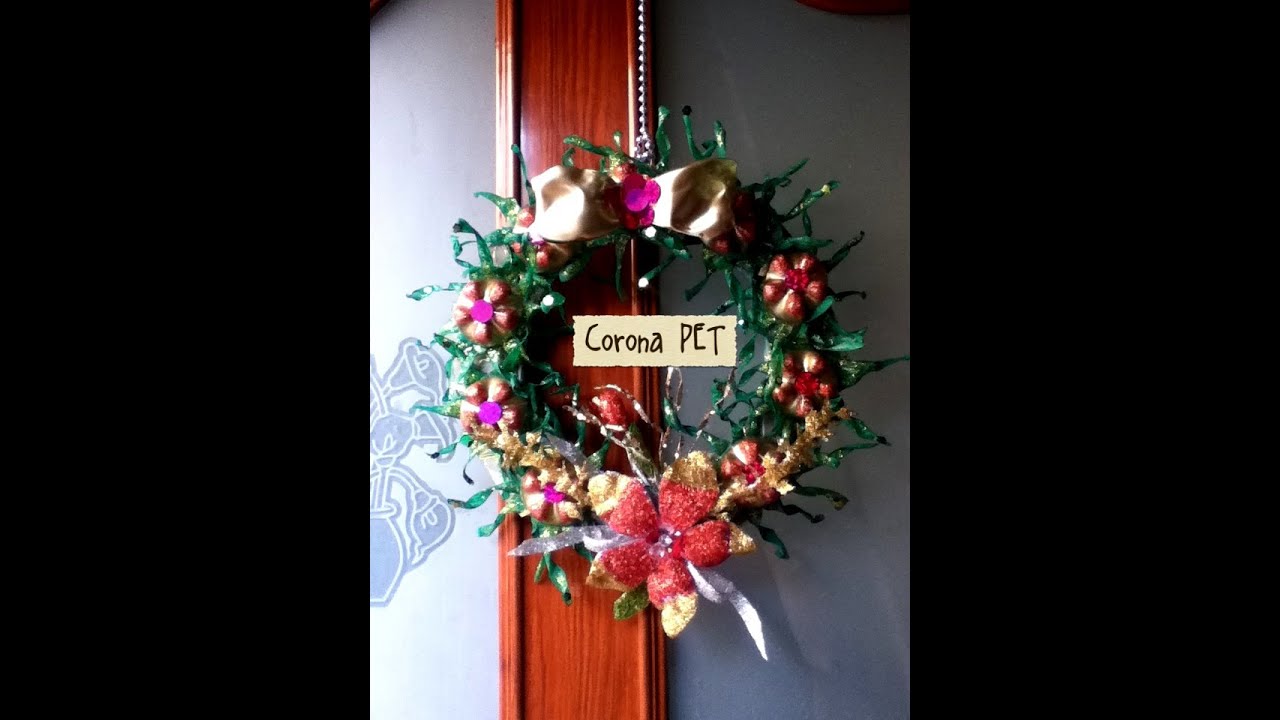 DIY Corona Navideña de PET Botella plástico Reciclaje crown made of plastic pet bottle recycling
