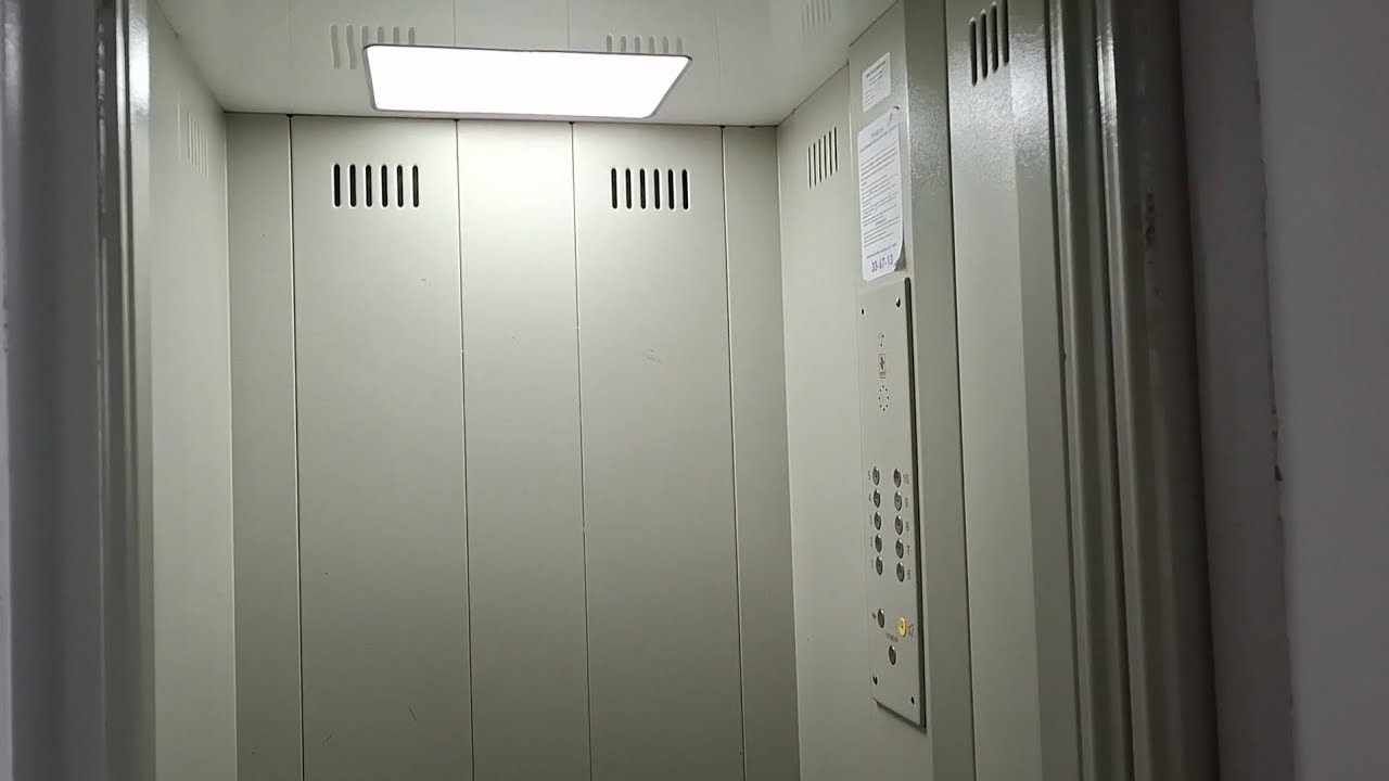 Лифт (КМЗ 2006 г.) Широтная 112к2, подъезд 1, г. Тюмень