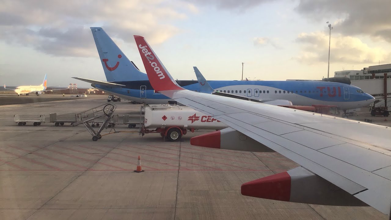 Jet2.com Boeing 737-800 Takeoff Lanzarote airport (ACE)