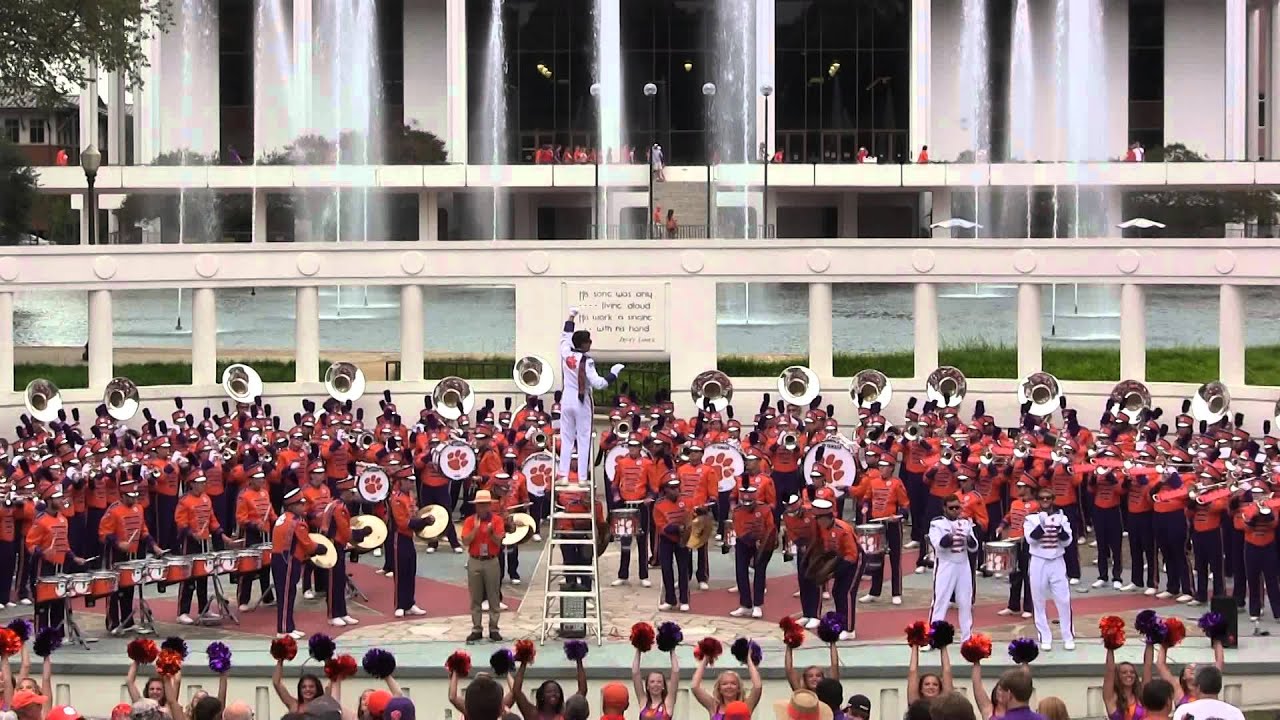 Pre-Game Concert Tiger Rag-Go Tigers-Dance