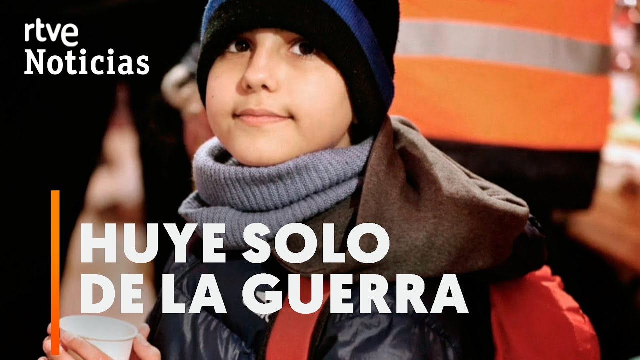 GUERRA UCRANIA: Una MADRE se ve OBLIGADA a mandar a su hijo, solo, hasta la FRONTERA  | RTVE