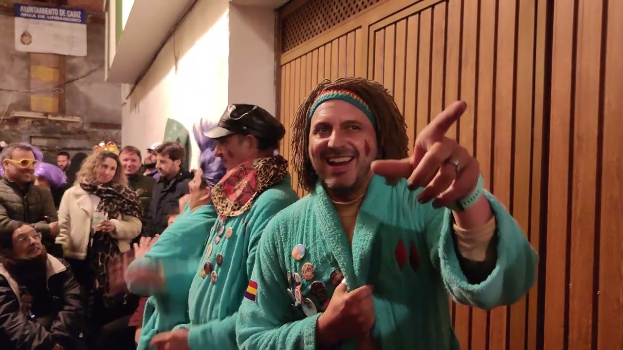 Pseudochirigota Callejosa 2025. Si nos organizamos follamos todxs. Popurrí. Carnaval de Cádiz.