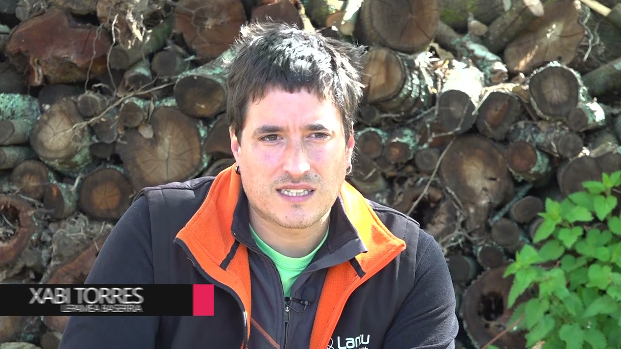 UR ETA LUR 21 04 13 XABI TORRES I ANDONI MENDIBURU