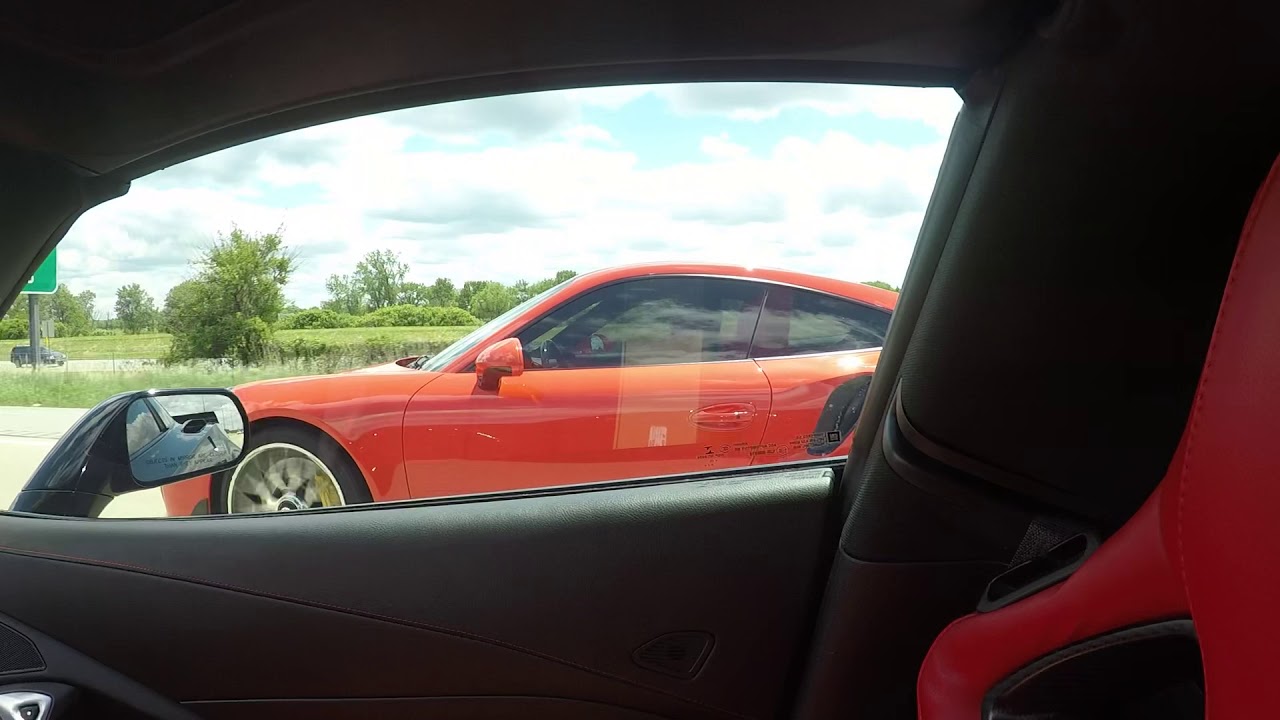 Corvette C7 Z06 vs Porsche 911 Turbo s