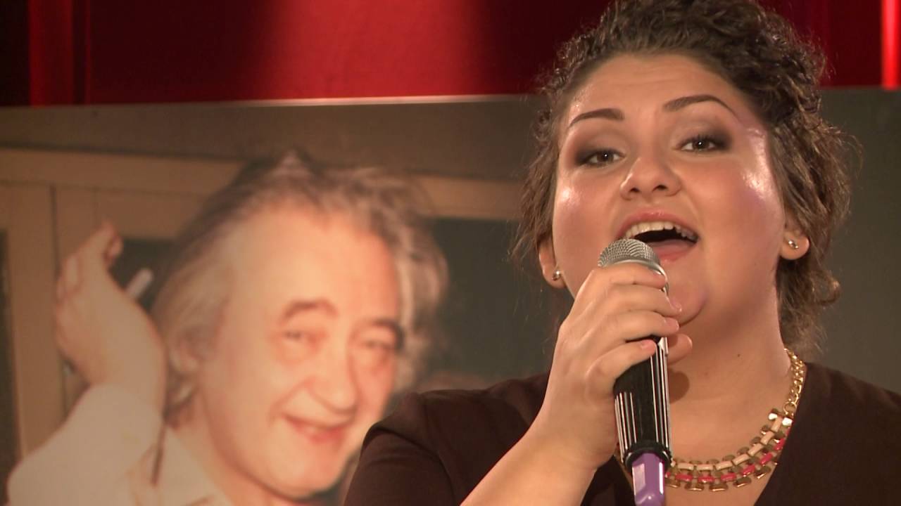 Járóka Zizi: Utcasarkon sír egy kisgyerek