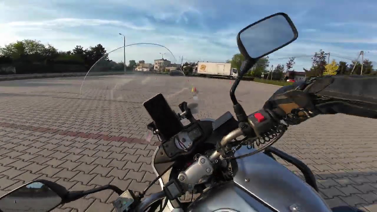 Gymkhana Versys 650