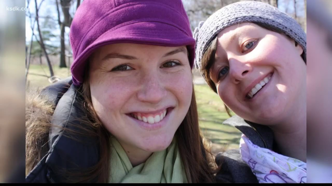 Grieving parents' message to struggling moms