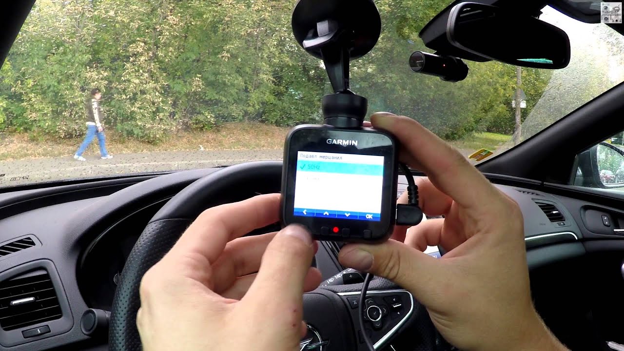 Garmin Dash Cam 20 - реальный обзор видеорегистратора