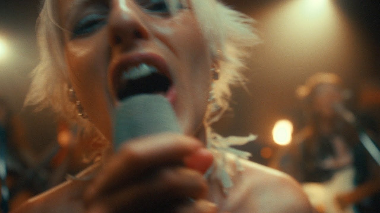 FIZZ - As Good As It Gets (Live at Middle Farm Studios)