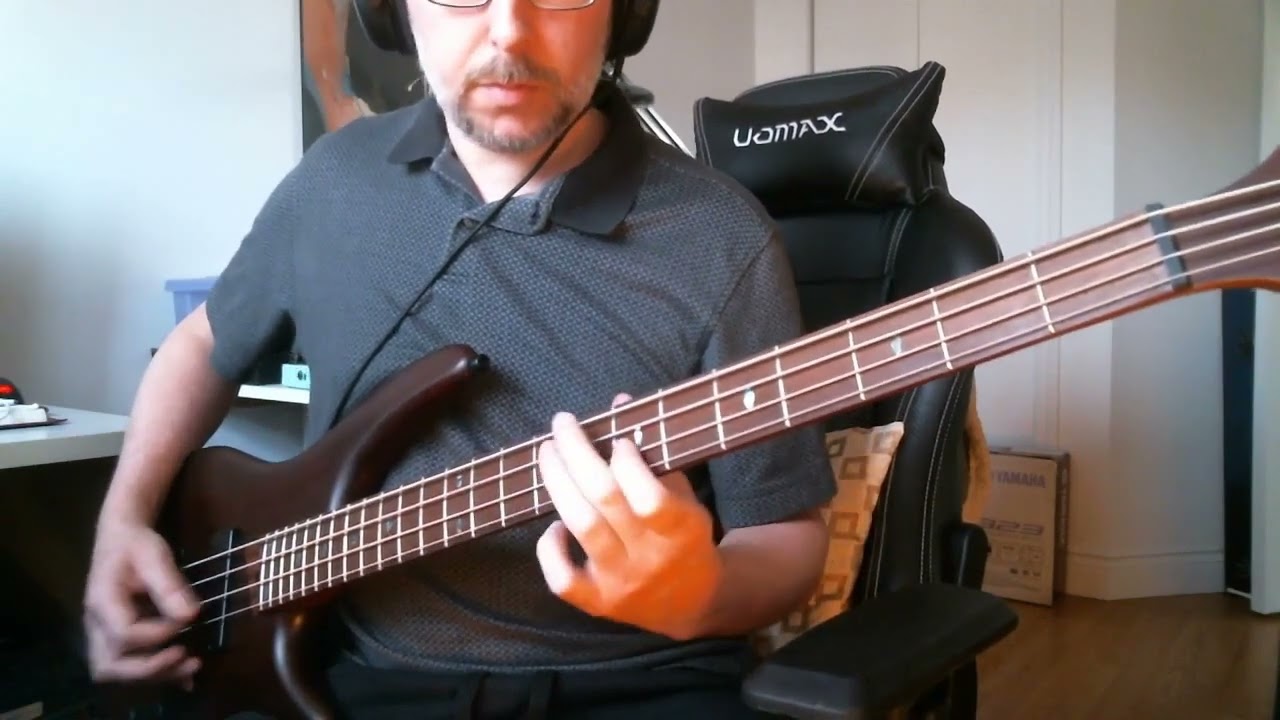 Gentle Giant - The Runaway (bass cover)