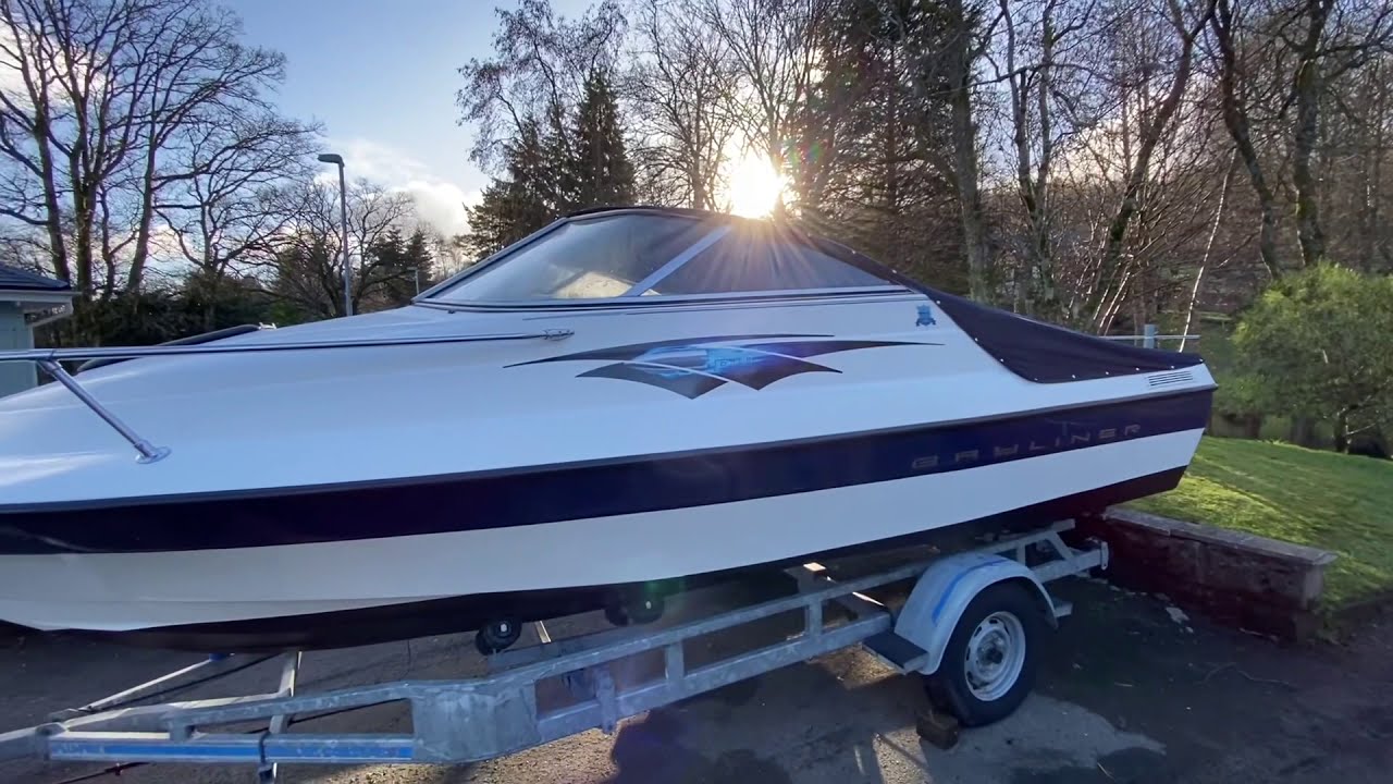 2003 Bayliner 192 £14,995. Like an after eight (mint).