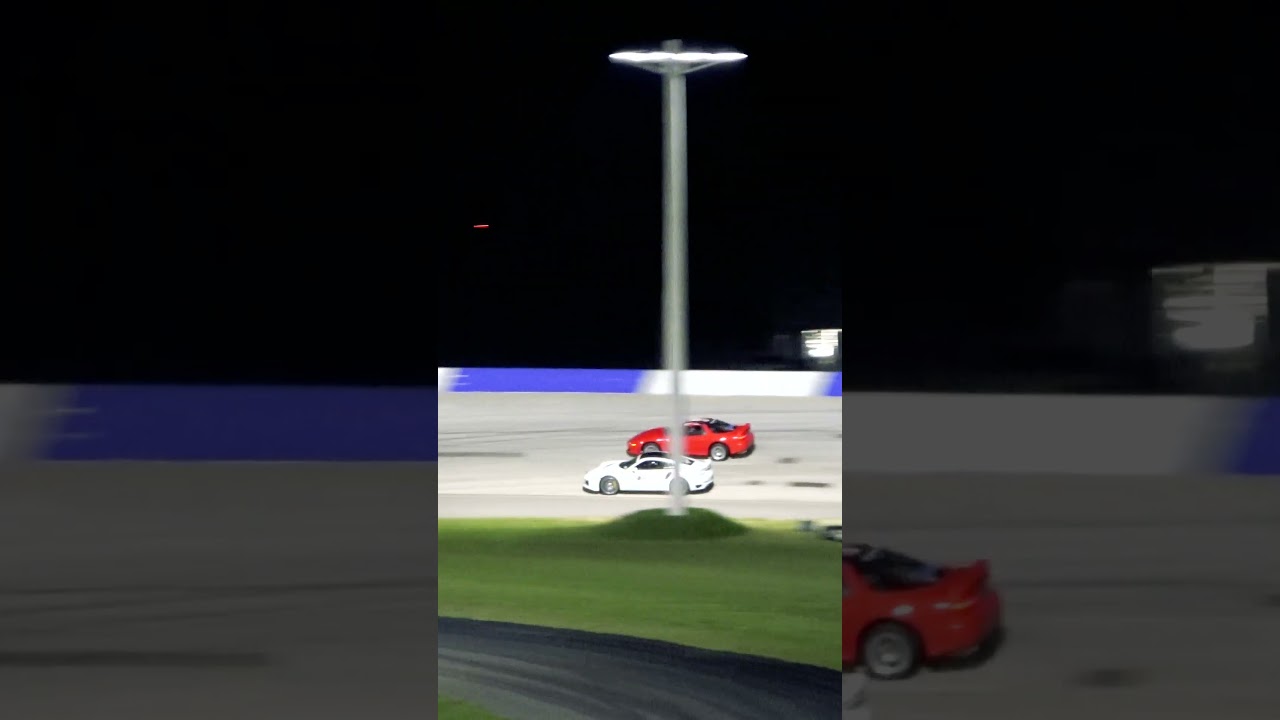 Mitsubishi 3000 GT VS Porsche 911 Turbo S Spectator Drags at Freedom Factory
