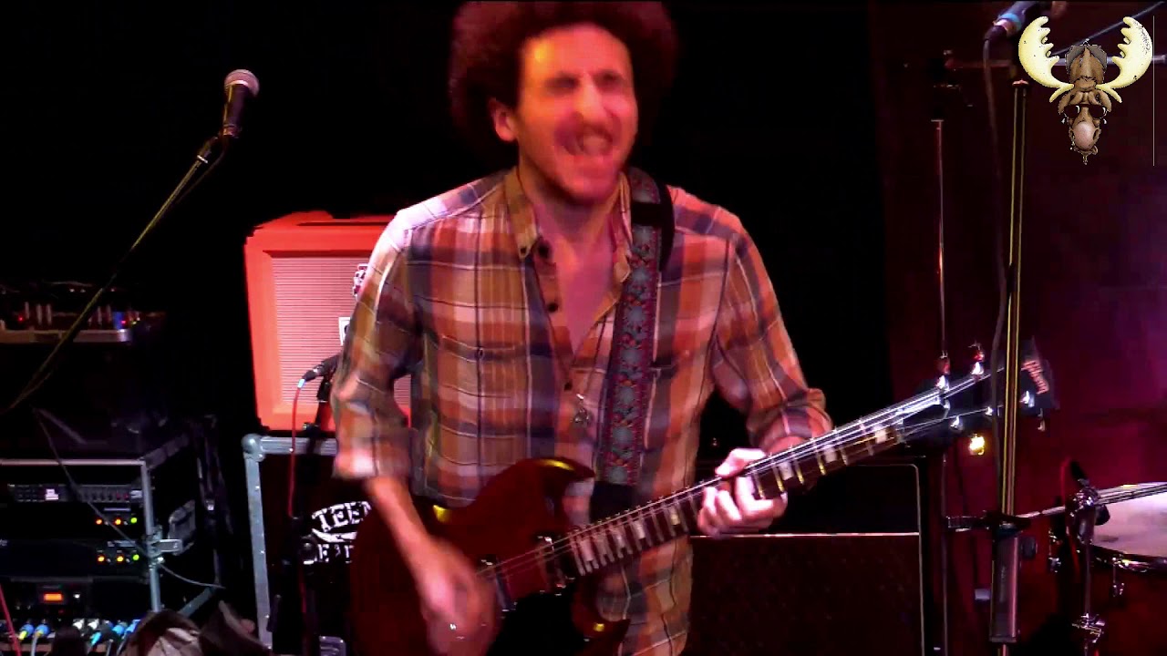 Robert Jon and the Wreck - Cold night - Live at Bluesmoose Radio 11 juni 2019