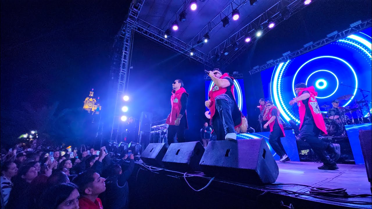 Fiesta de La Candelaria; Kumbia Kings I Pueblo Nuevo, Guanajuato, México.