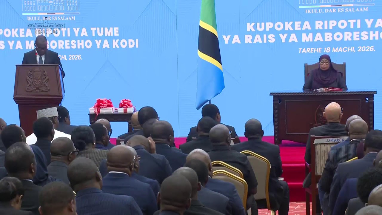 RAIS SAMIA AKIPOKEA RIPOTI YA TUME YA RAIS YA KUTATHMINI MABORESHO YA MFUMO WA KODI NCHINI