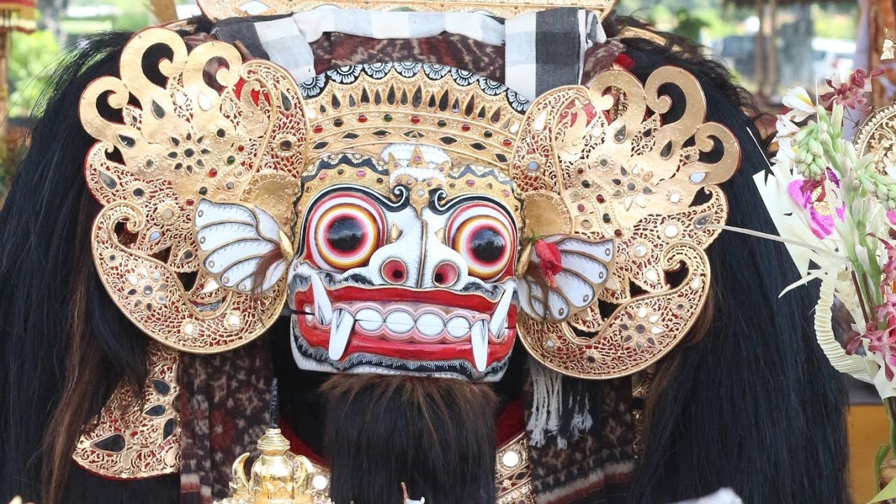 Tedun melasti sami, ida bhatara sesuhunan jagat manuk ring segara watu klotok