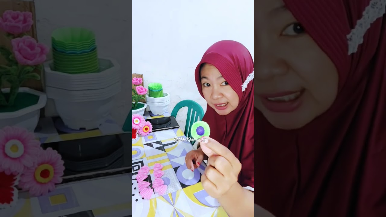 membuat bunga gerbera,video lengkap ada di fb [bunda naila craft] #diy #craft #bungakawatbulu