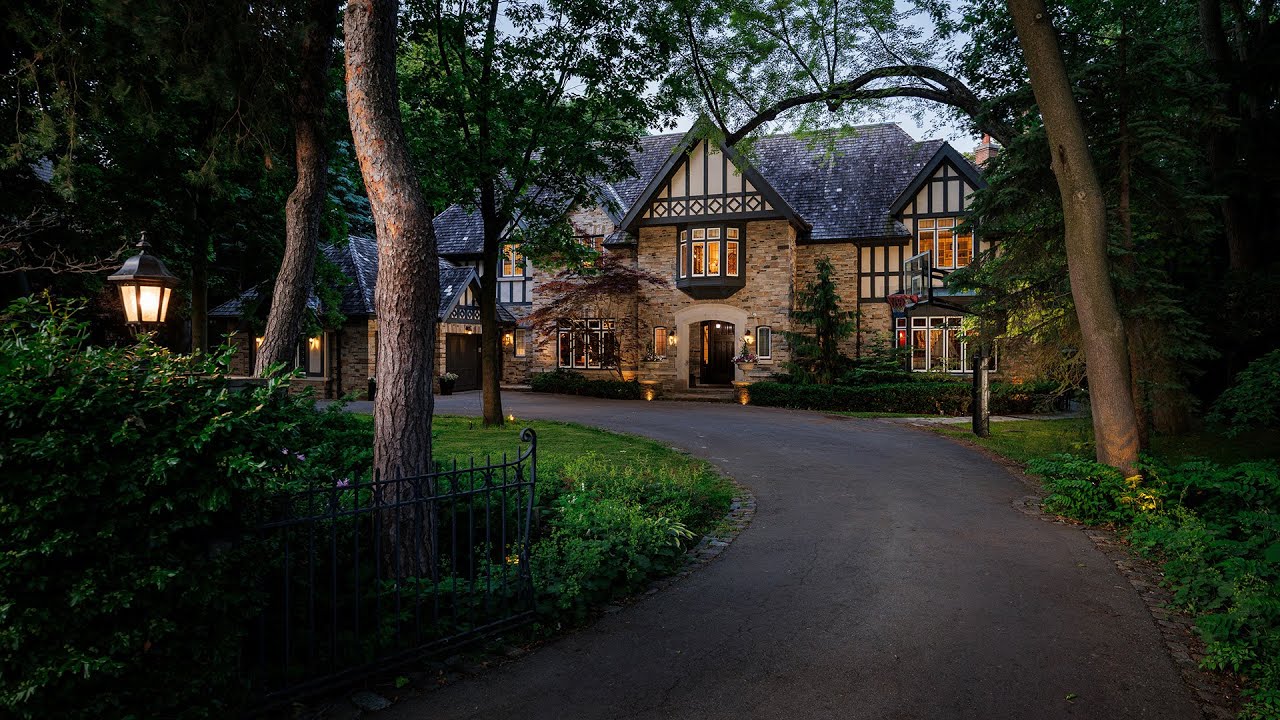 67 Kingsway Crescent, Etobicoke
