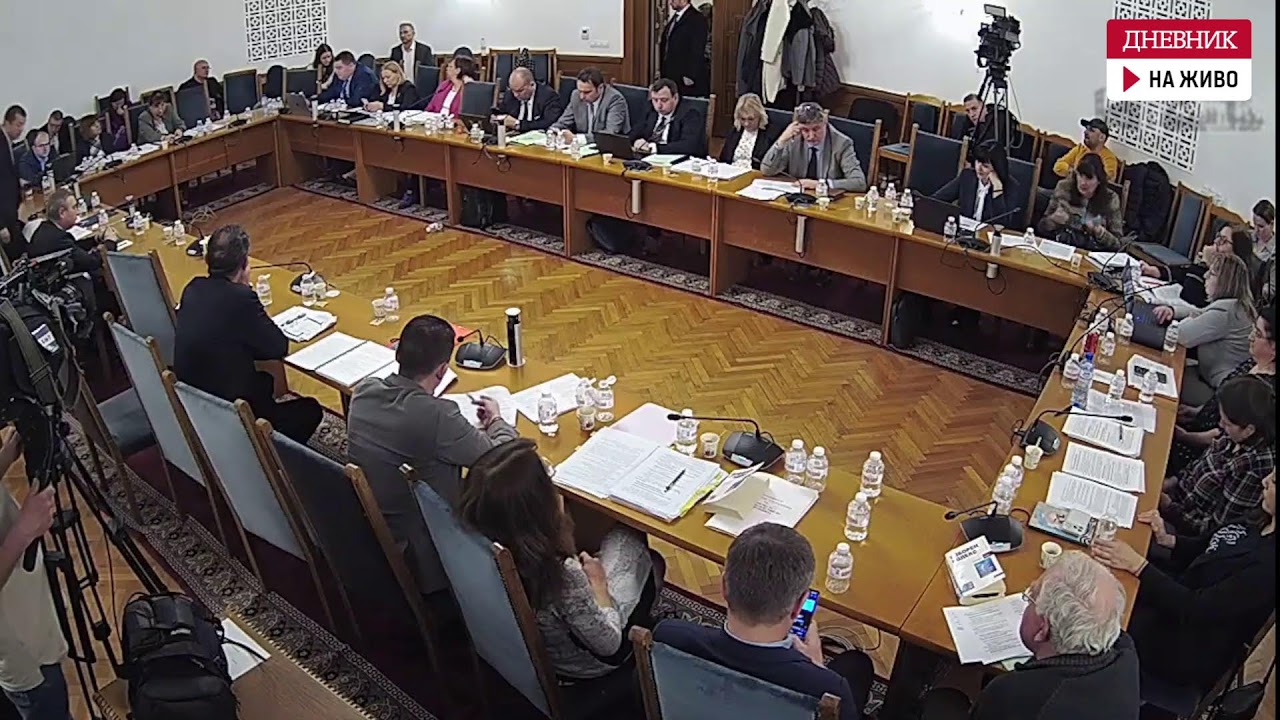 По-малко секции на места и различни списъци: Какво промениха депутатите в изборните правила