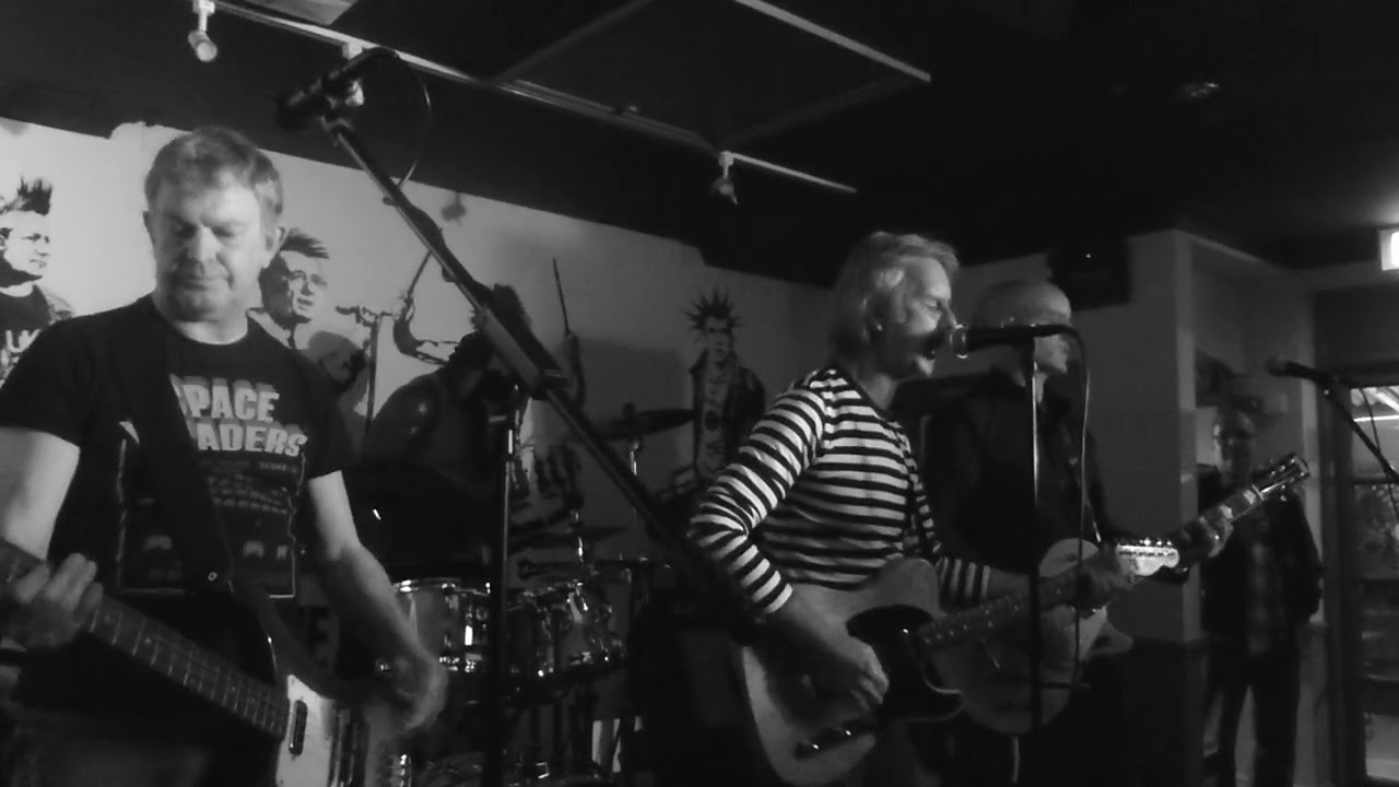 Live at the Marquee/One of my dreams- The Vapors @ Holroyd Arms ,Guildford 1st April 2017