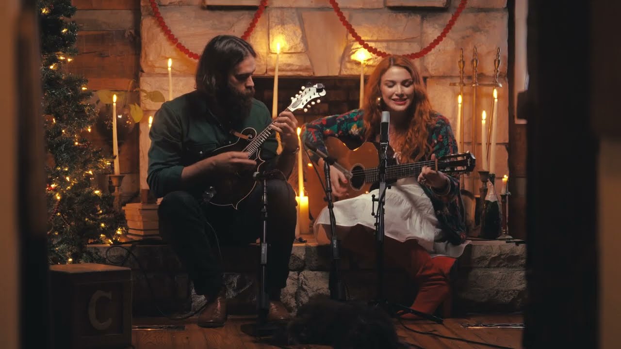 Caylee Hammack - Have Yourself A Merry Little Christmas (Acoustic)
