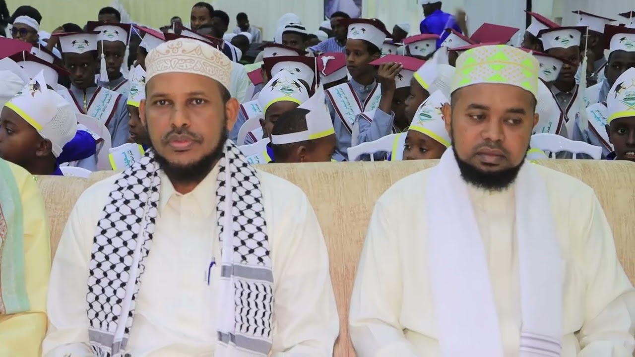 Dufcaddii 13-aad ayaa ka qalin-jabisay Machadka Barashada Qur’aanka Kariimka ee Cumar Karaama.......